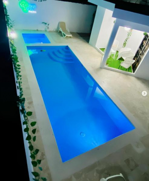 Villa completamente privada con piscina, jacuzzi y gran patio